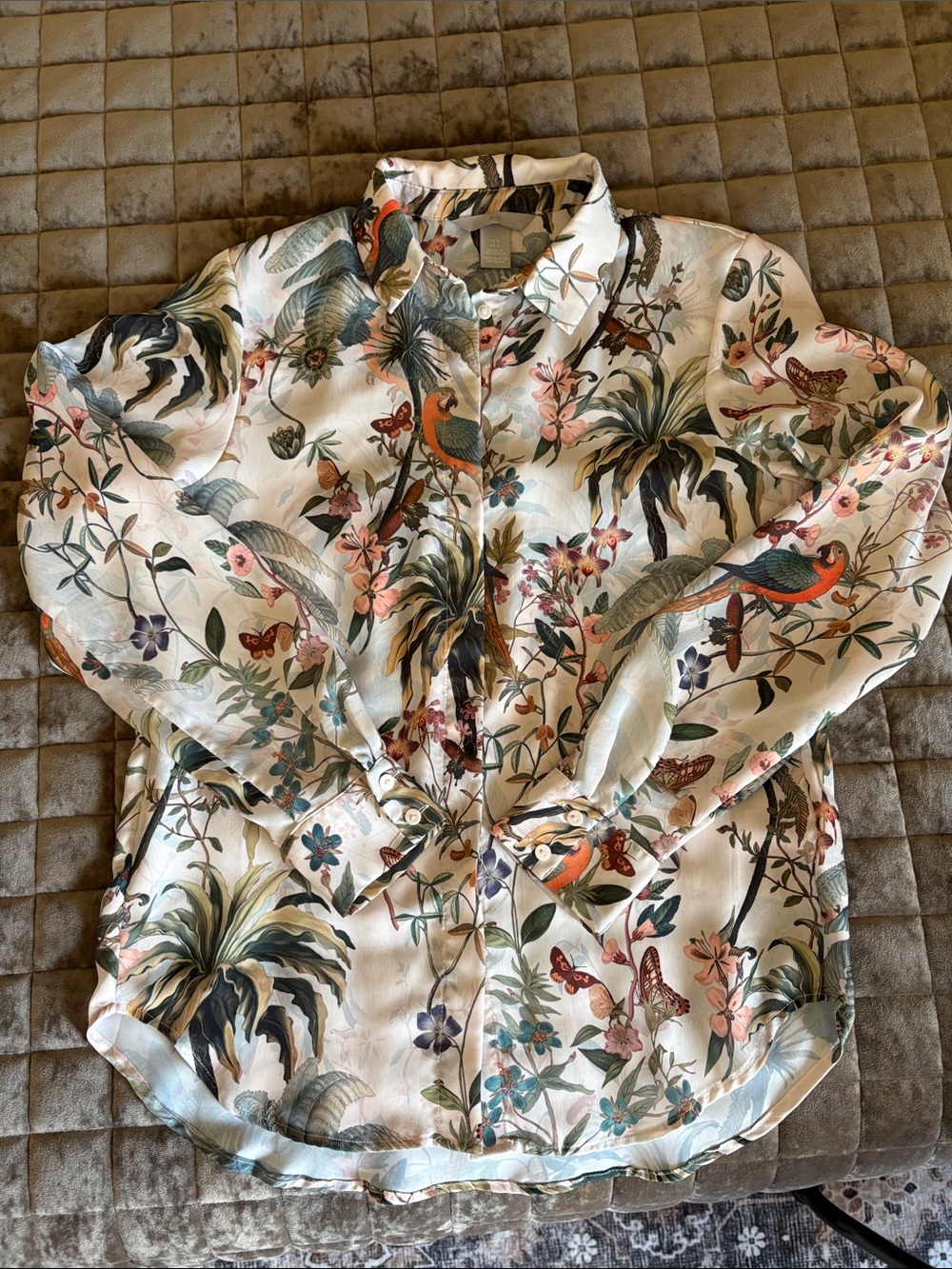 Tropical Botanical Button-Up Shirt with Parrot Print - Cream Base